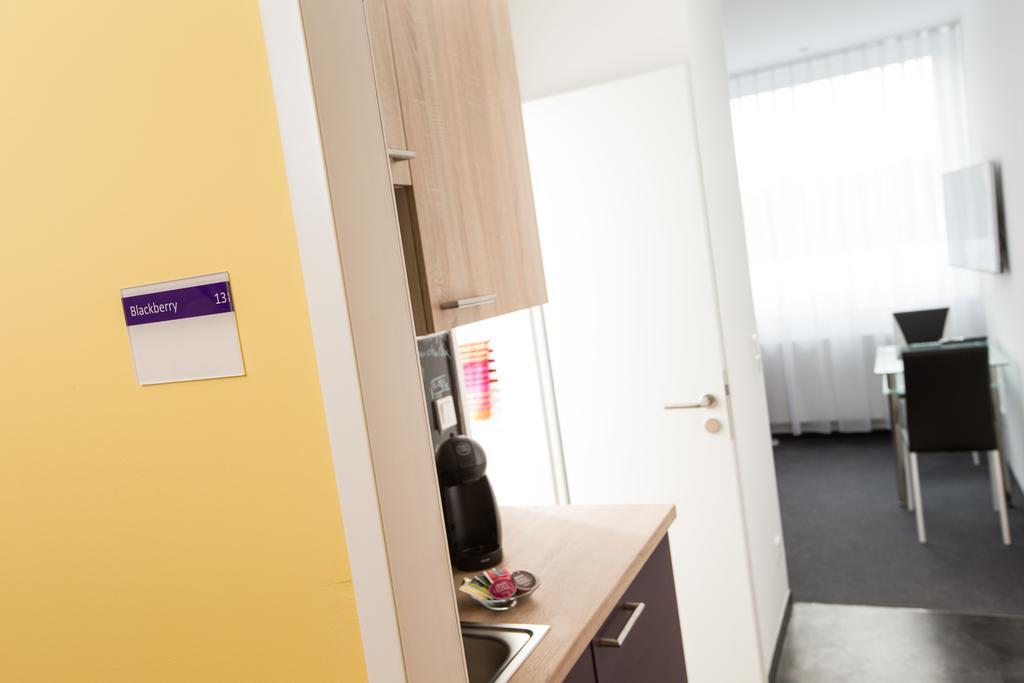 Design Sleepy Cologne Aparthotel Exteriör bild