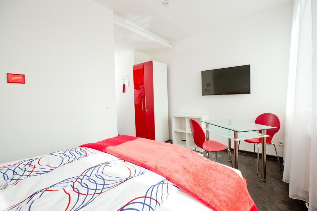 Design Sleepy Cologne Aparthotel Exteriör bild