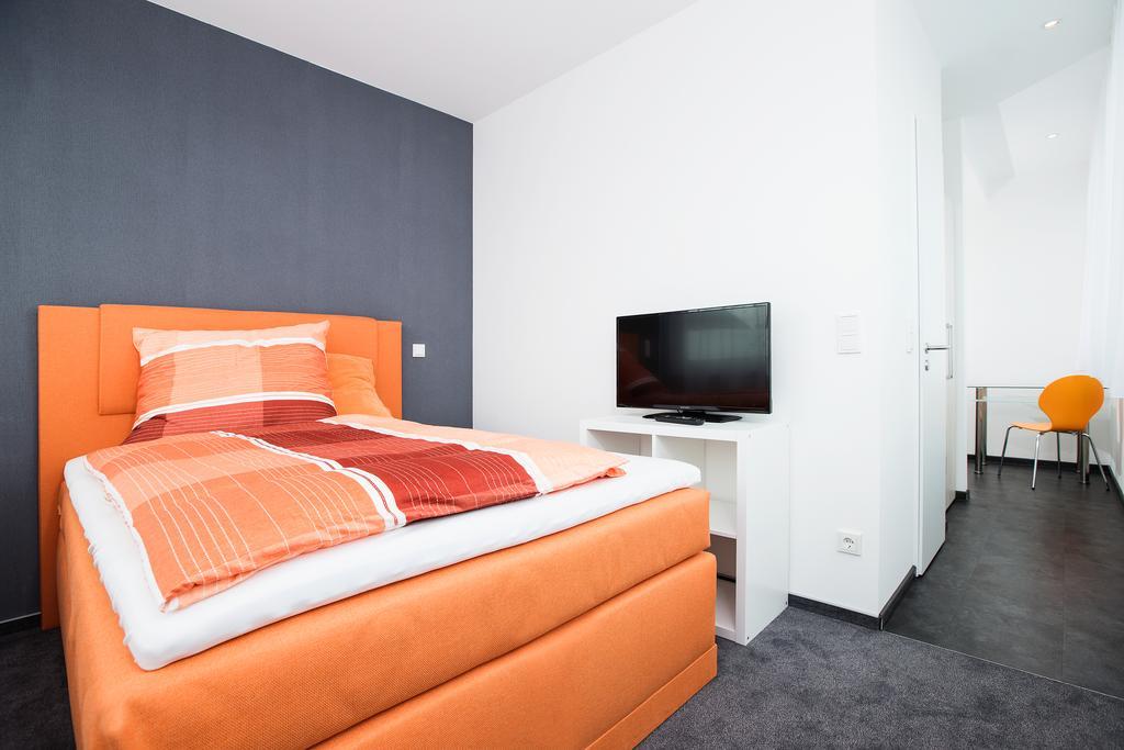 Design Sleepy Cologne Aparthotel Exteriör bild