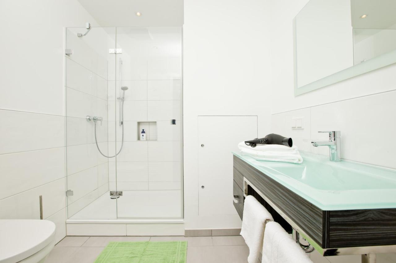 Design Sleepy Cologne Aparthotel Exteriör bild